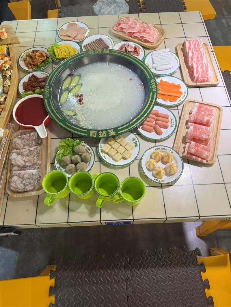 有拈头成都市井火锅（桦南店）